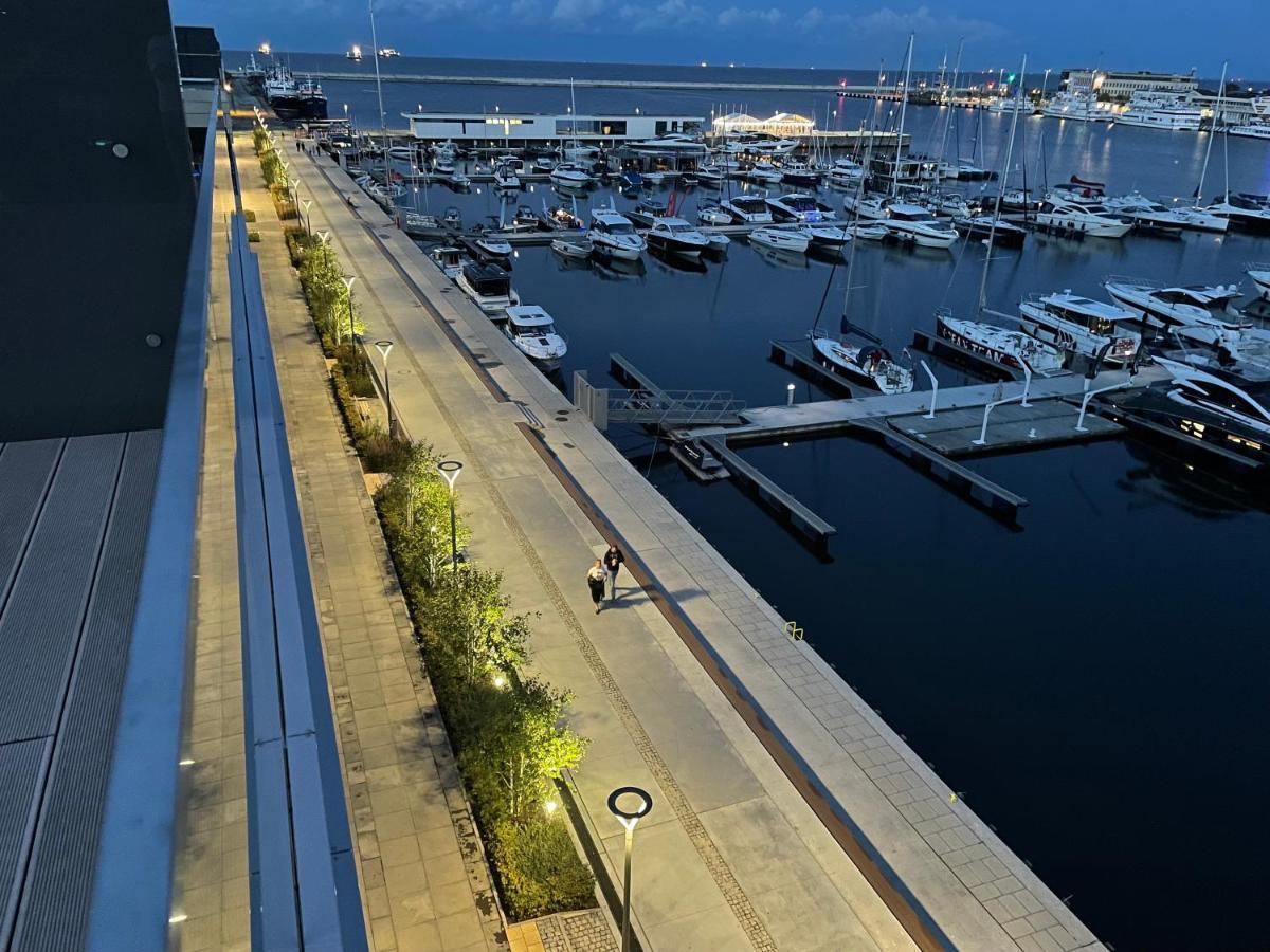 Apartament Faltom 26 Yacht Park Z Tarasem กดิเนีย ภายนอก รูปภาพ