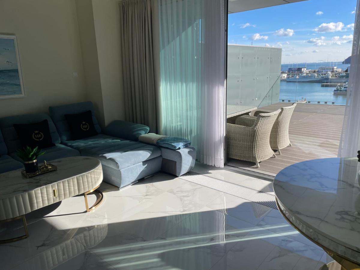 Apartament Faltom 26 Yacht Park Z Tarasem กดิเนีย ภายนอก รูปภาพ