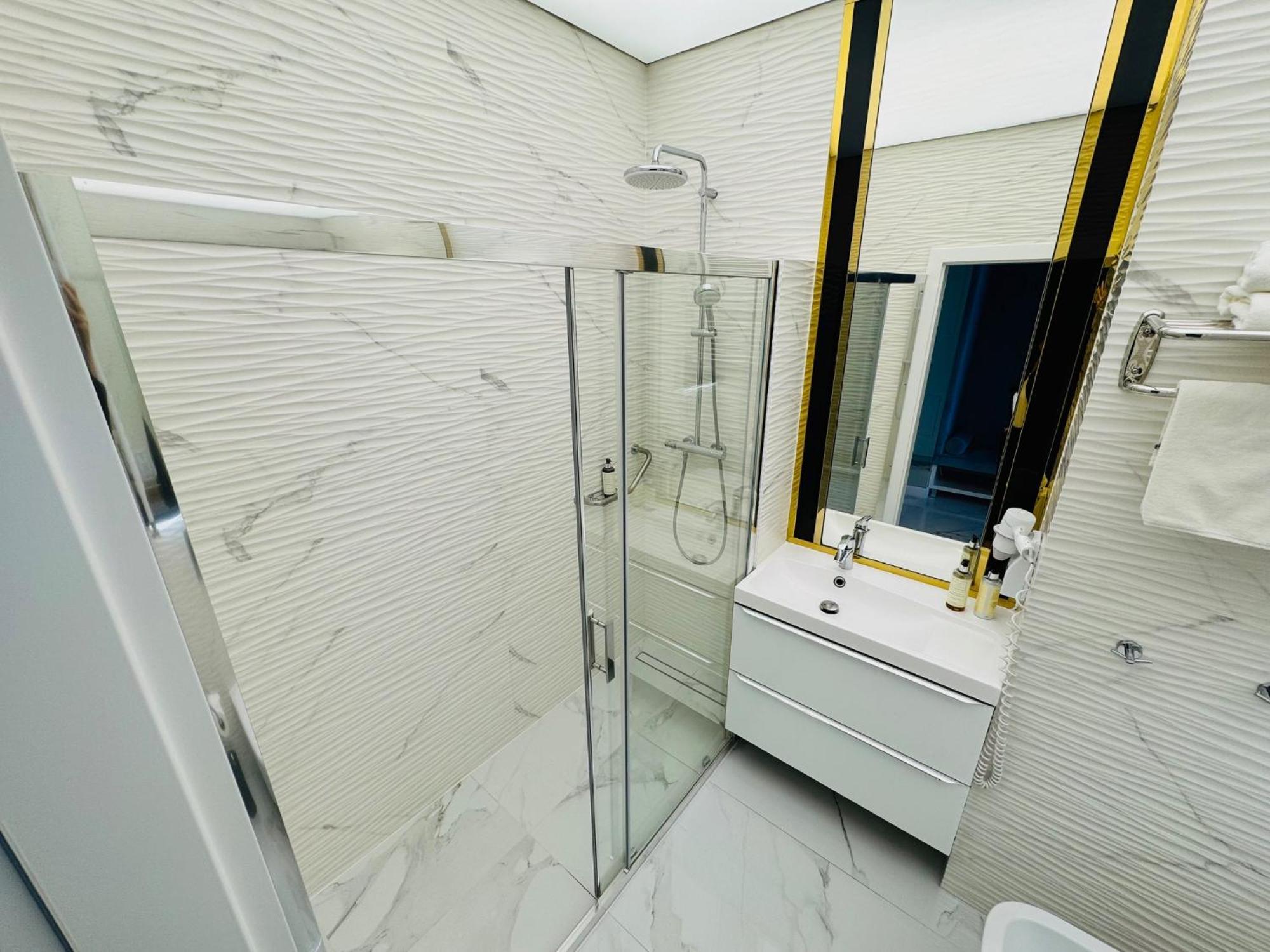 Apartament Faltom 26 Yacht Park Z Tarasem กดิเนีย ภายนอก รูปภาพ