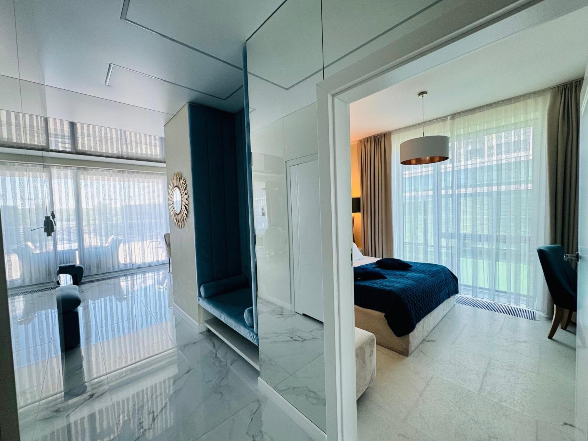 Apartament Faltom 26 Yacht Park Z Tarasem กดิเนีย ภายนอก รูปภาพ